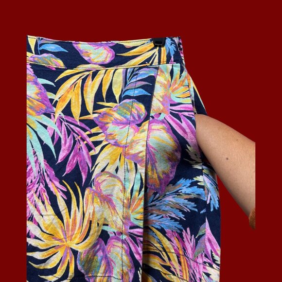 St. John's Bay - Women's Mid-Rise Skort - Floral - 4 - Picture 15 of 16